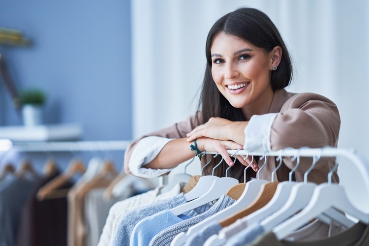アパレル店員は貯金ができない！？今からでもできる貯金の方法もご紹介！
