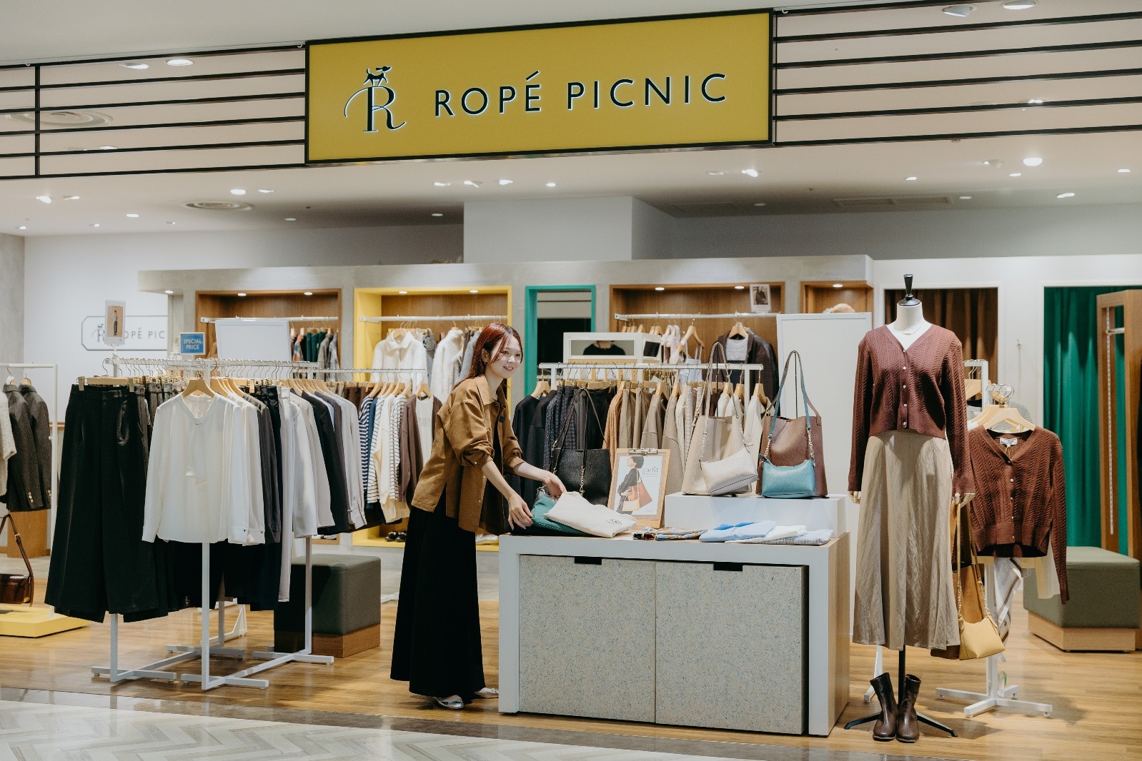 ロペピクニック販売員インタビュー