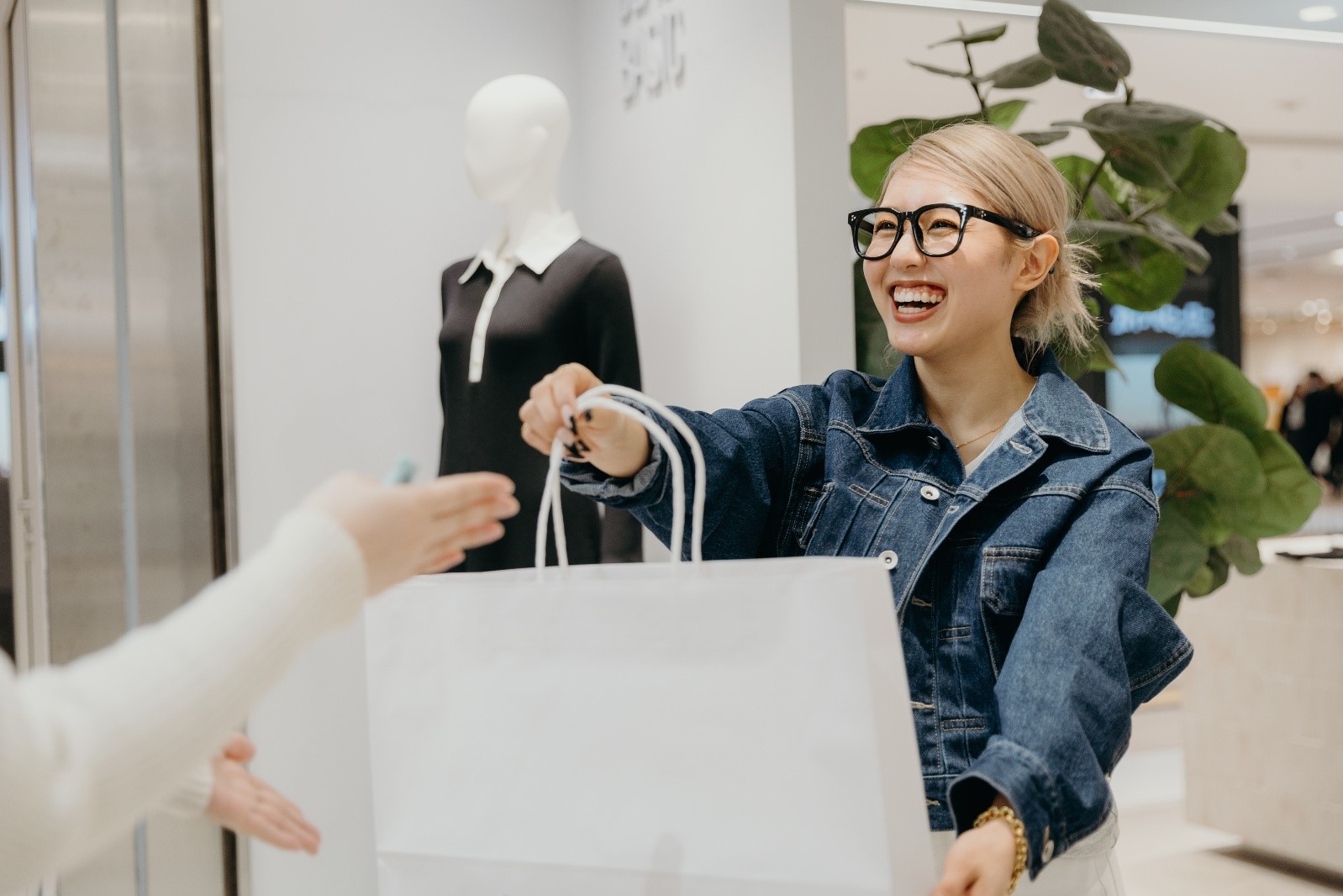 NATURAL BEAUTY BASIC販売員インタビュー