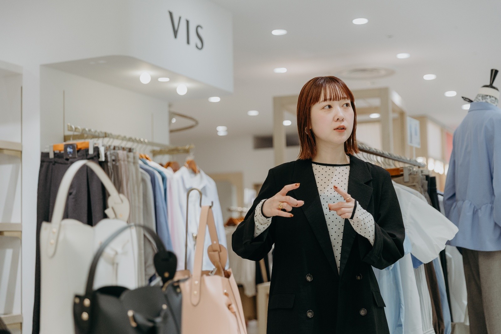 VIS（ビス）販売員インタビュー