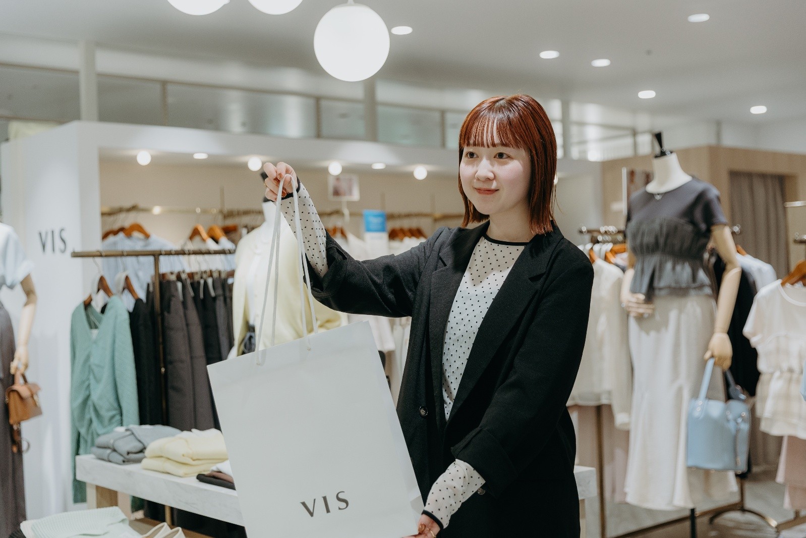VIS（ビス）販売員インタビュー